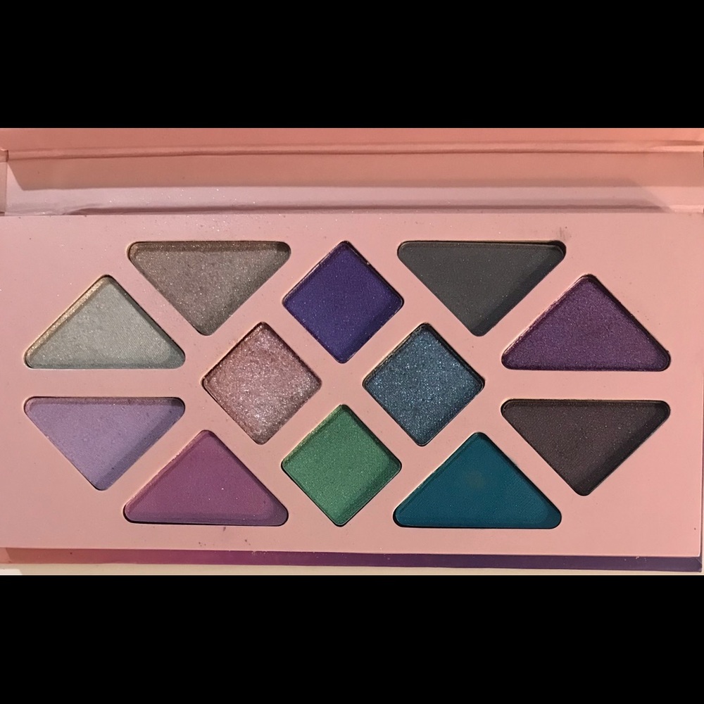 Athr Beauty Purple Eyeshadow Palette